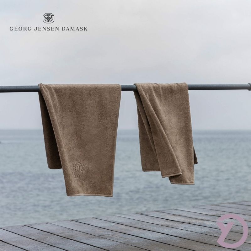 4 stk. Gæstehåndklæder, 4 stk. Håndklæder og 2 stk. Badehåndklæder fra Georg Damask - Y-design